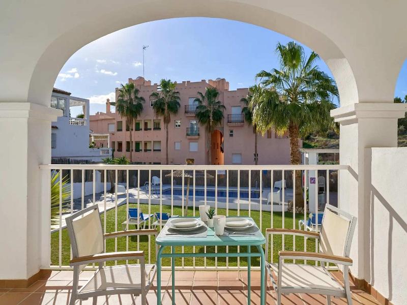 Apartamentos Tura Sticos Almoraide image