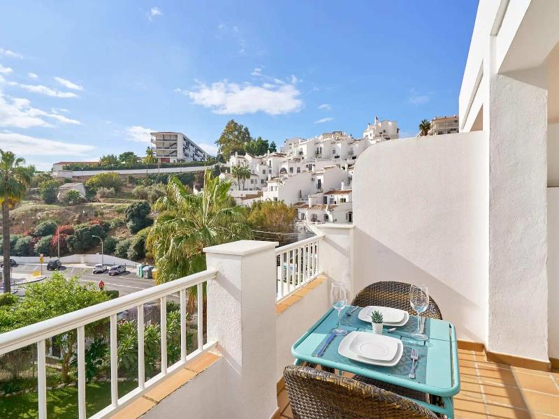 Apartamentos Tura Sticos Almoraide image
