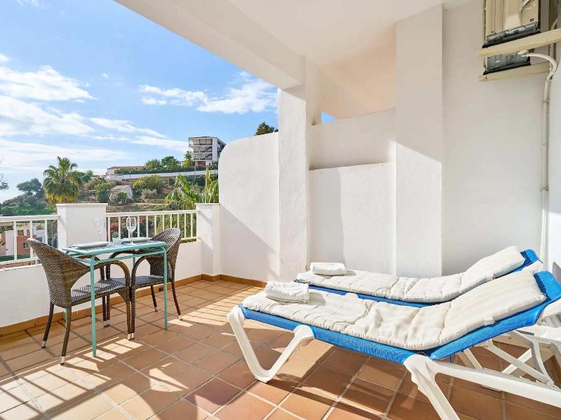 Apartamentos Tura Sticos Almoraide image