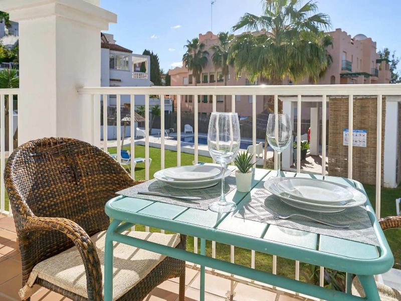 Apartamentos Tura Sticos Almoraide image