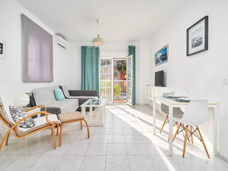 Apartamentos Tura Sticos Almoraide image