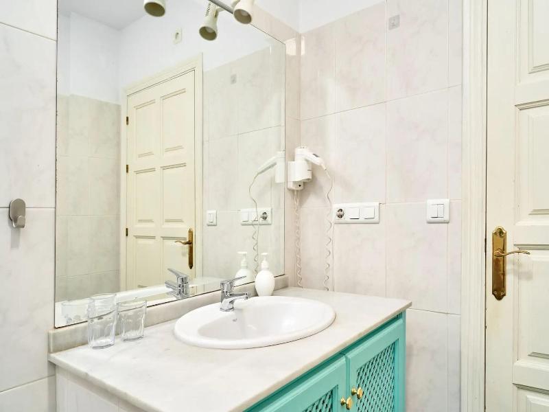 Apartamentos Tura Sticos Almoraide image