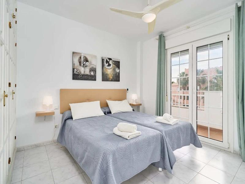 Apartamentos Tura Sticos Almoraide image