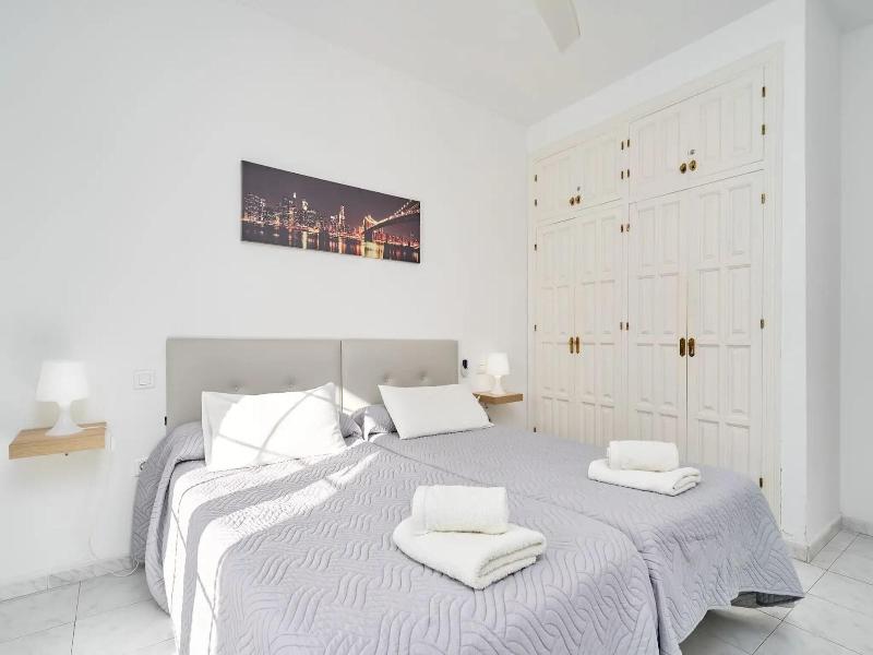 Apartamentos Tura Sticos Almoraide image