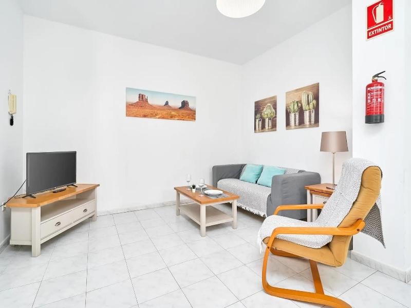 Apartamentos Tura Sticos Almoraide image