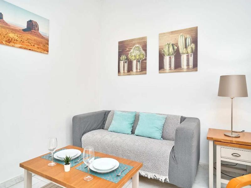 Apartamentos Tura Sticos Almoraide image