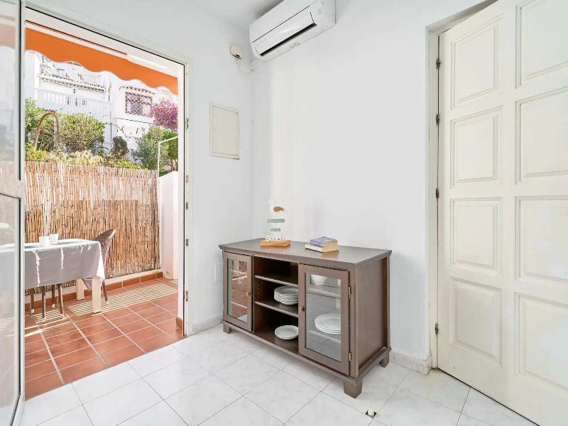 Apartamentos Tura Sticos Almoraide image