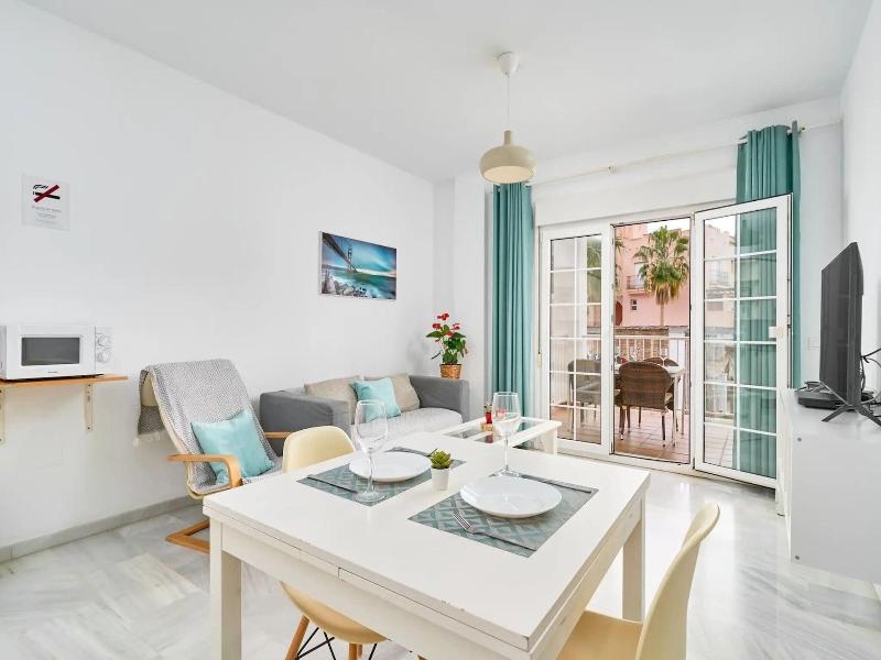 Apartamentos Tura Sticos Almoraide image
