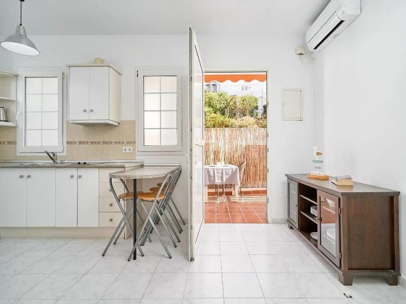 Apartamentos Tura Sticos Almoraide image