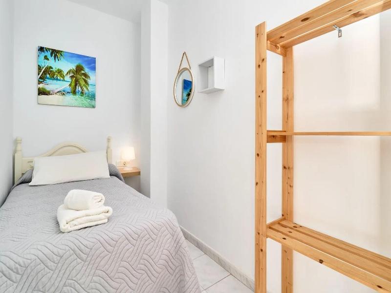 Apartamentos Tura Sticos Almoraide image