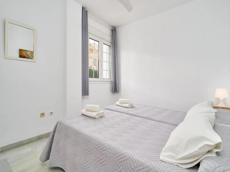 Apartamentos Tura Sticos Almoraide image