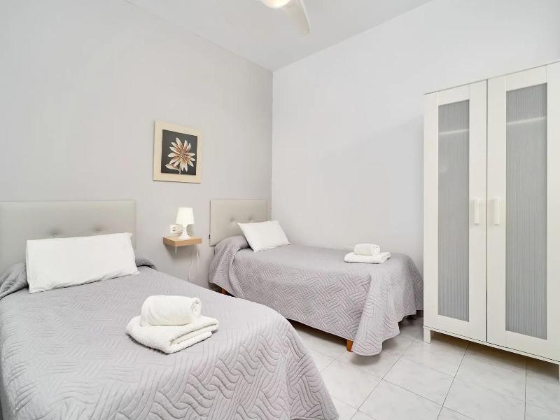 Apartamentos Tura Sticos Almoraide image