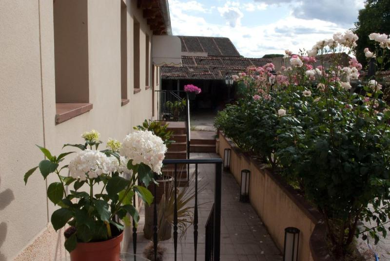 Villa Don Juan Ii image