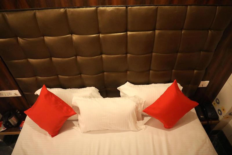 Hotel Holydon image