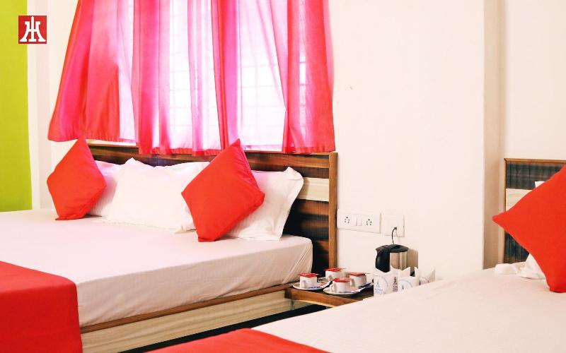 Hotel Holydon image