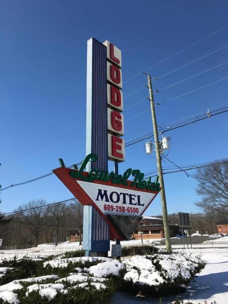 Laurel Notch Motel image