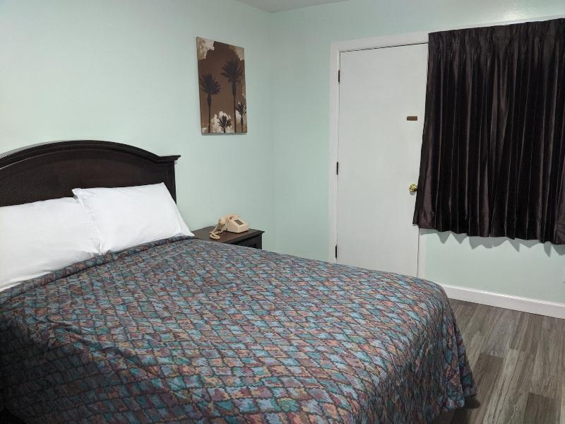 Laurel Notch Motel image