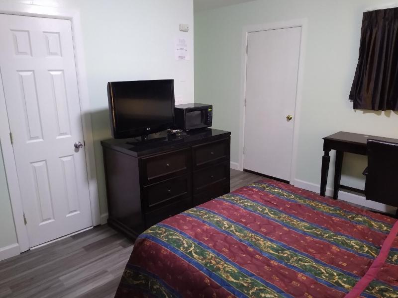 Laurel Notch Motel image