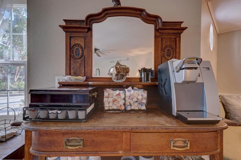 Pelican Cove Inn image