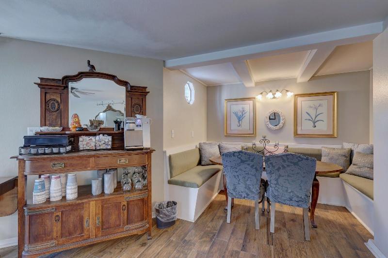 Pelican Cove Inn image