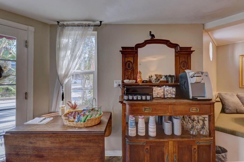 Pelican Cove Inn image