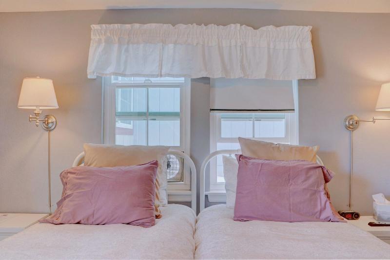 Pelican Cove Inn image