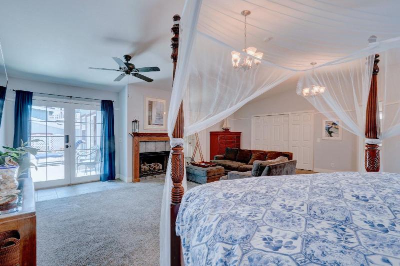 Pelican Cove Inn image