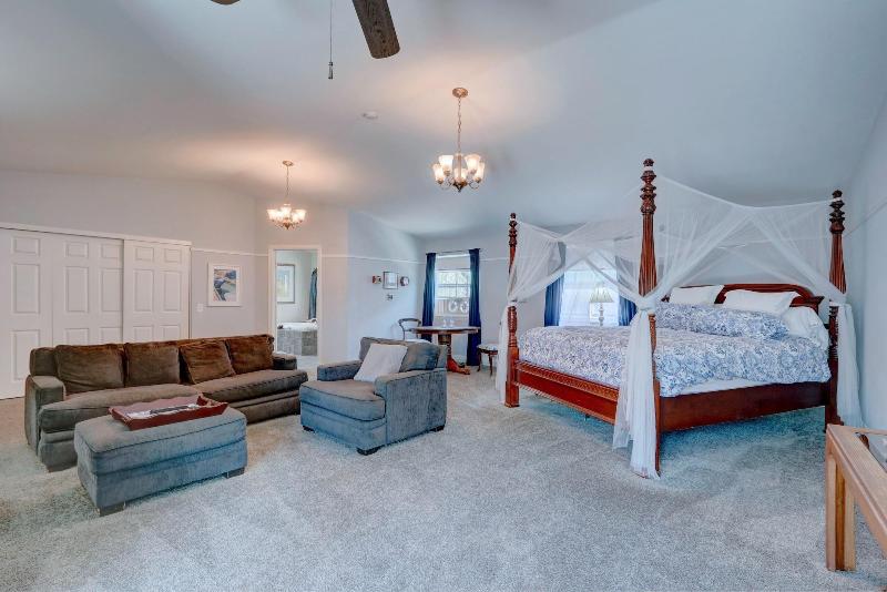 Pelican Cove Inn image