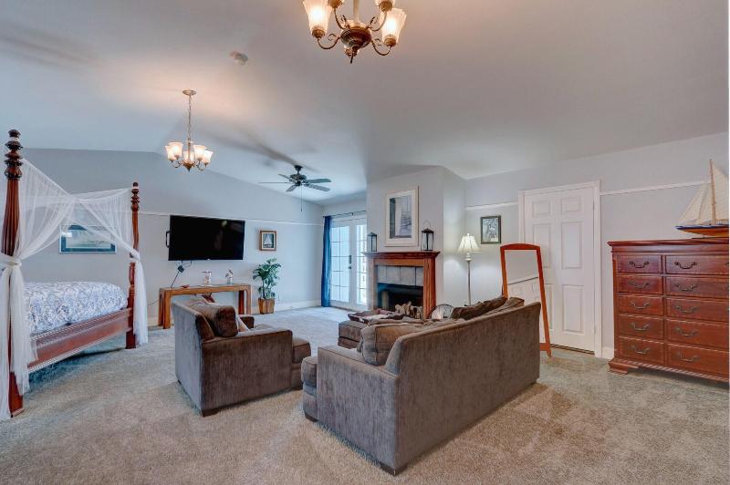 Pelican Cove Inn image