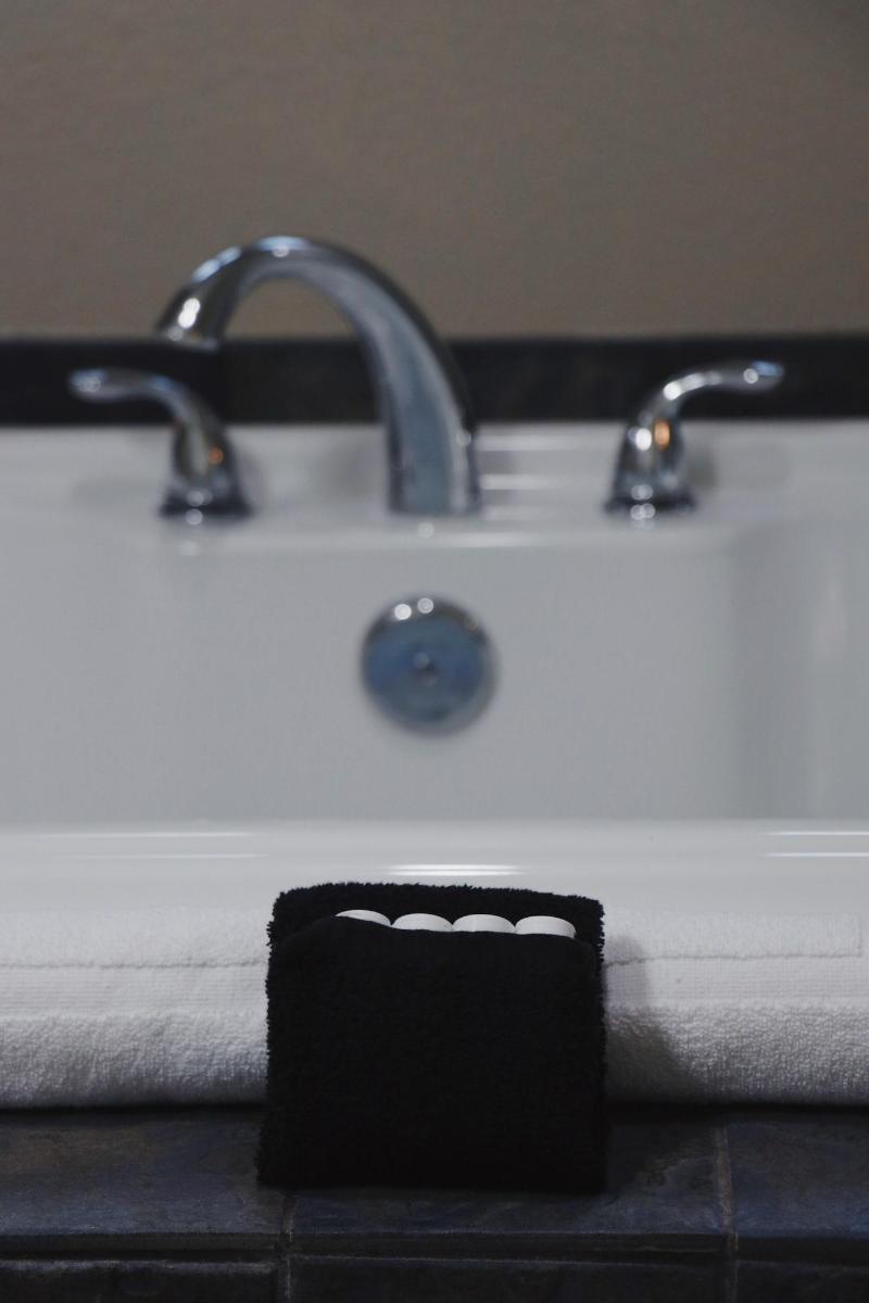 Pelican Cove Inn image