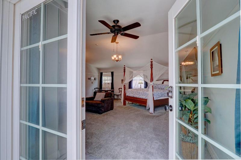 Pelican Cove Inn image