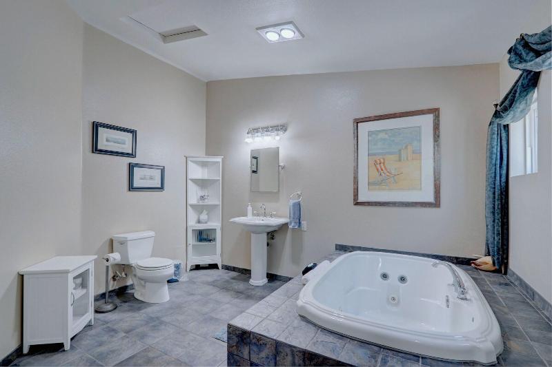 Pelican Cove Inn image