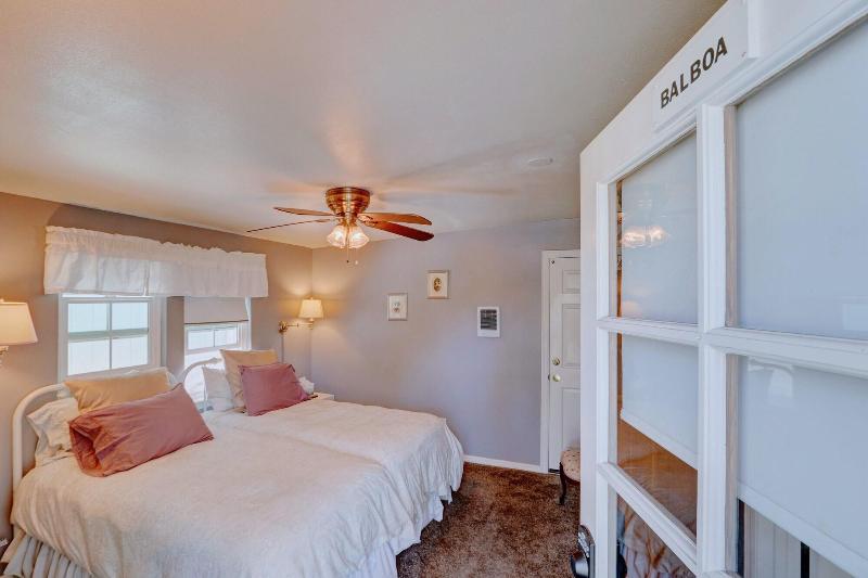 Pelican Cove Inn image