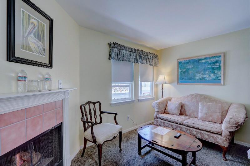 Pelican Cove Inn image