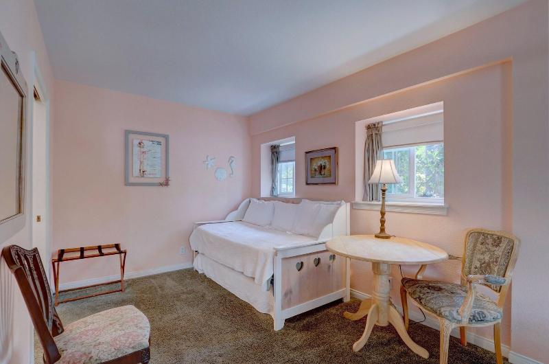 Pelican Cove Inn image