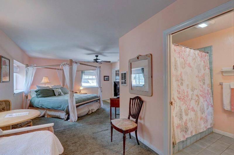 Pelican Cove Inn image
