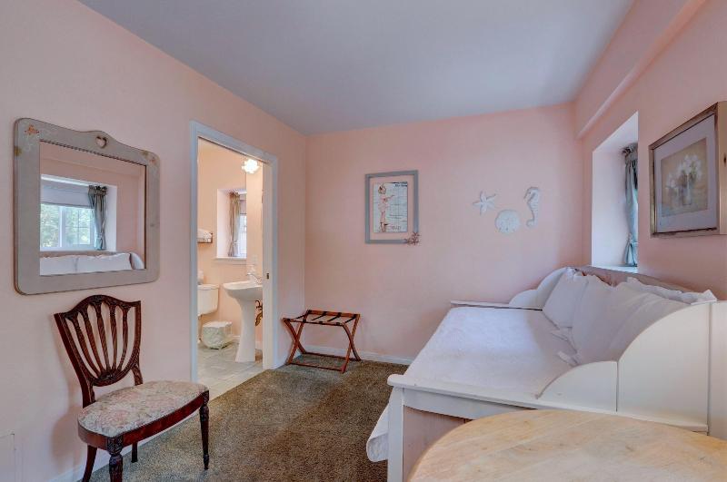 Pelican Cove Inn image
