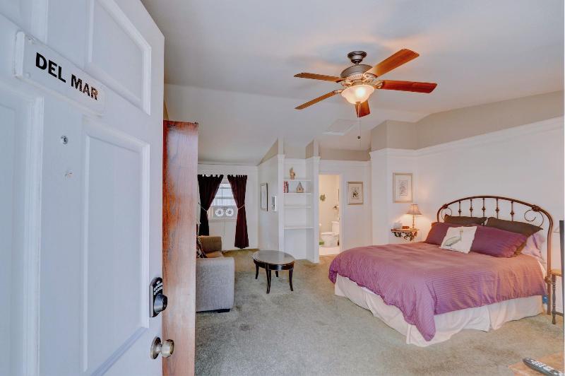 Pelican Cove Inn image