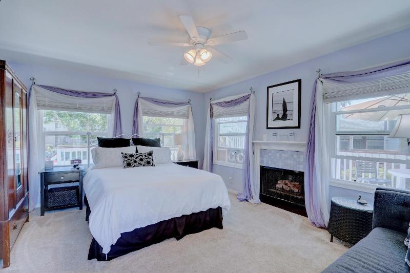 Pelican Cove Inn image