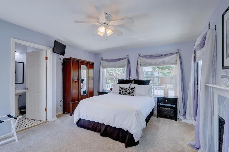 Pelican Cove Inn image