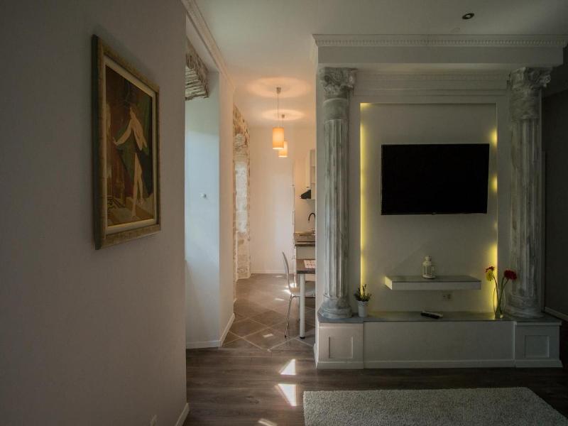 Jr Luxury Guesthouse 2