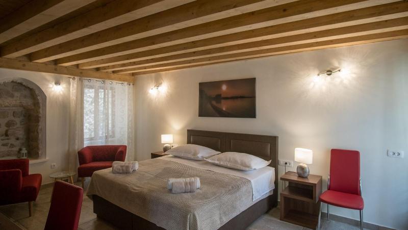 Jr Luxury Guesthouse 2 image