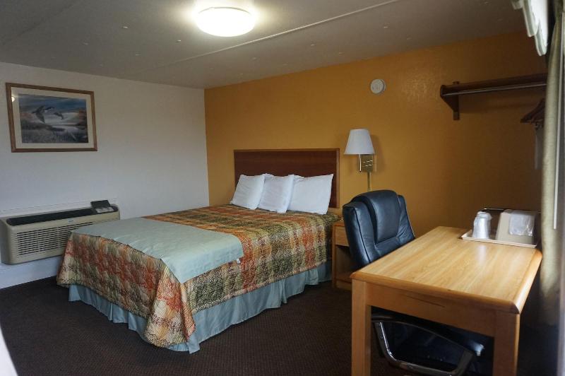 Pearsall Executive Inn image