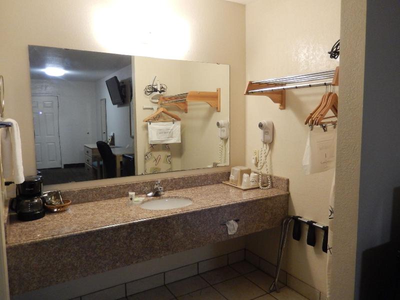 Pearsall Executive Inn image