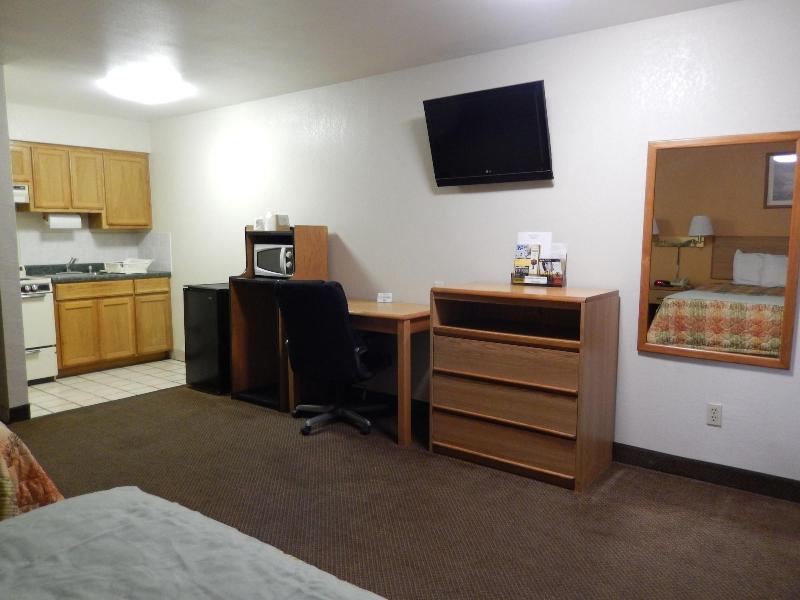 Pearsall Executive Inn image