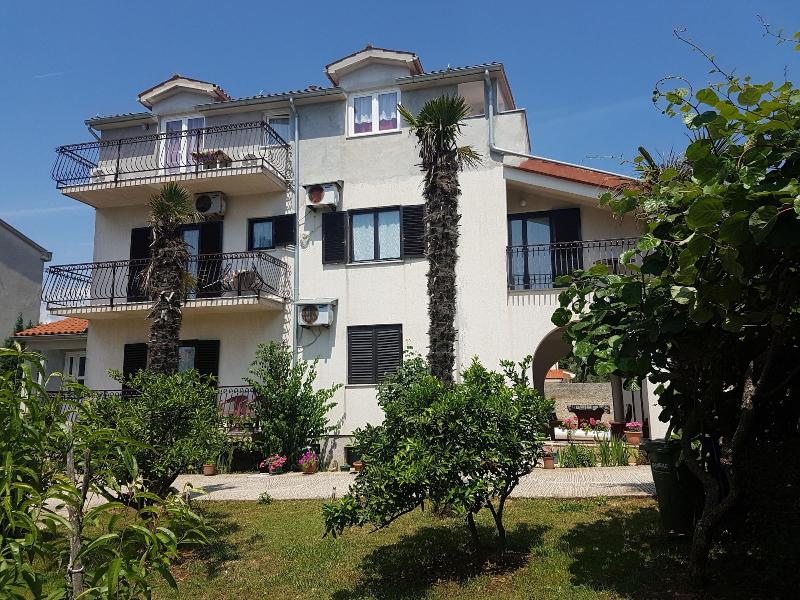 Apartments Zova image