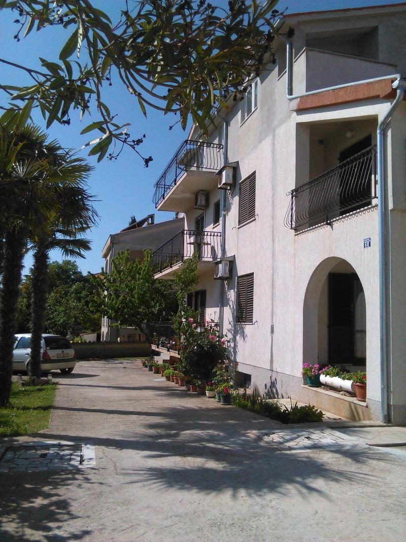 Apartments Zova image