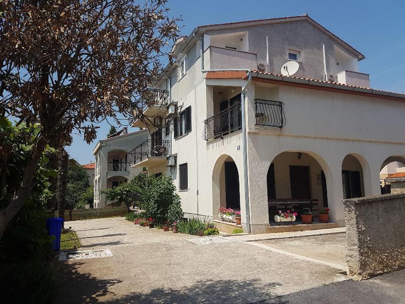 Apartments Zova image