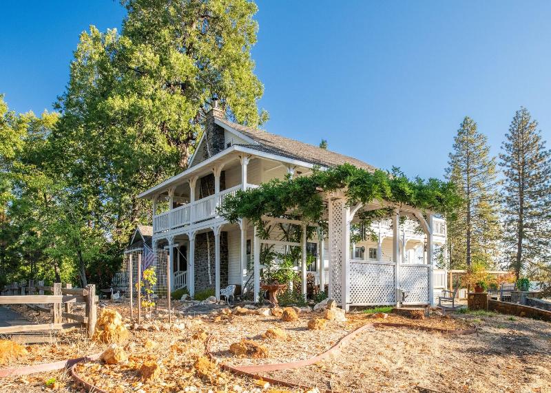 Inn At Sugar Pine Ranch image