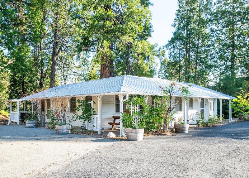 Inn At Sugar Pine Ranch image